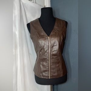 LN Jennifer Moore Sz 14 Brown Leather V Neck Vest Zip Close Jersey Knit Back.